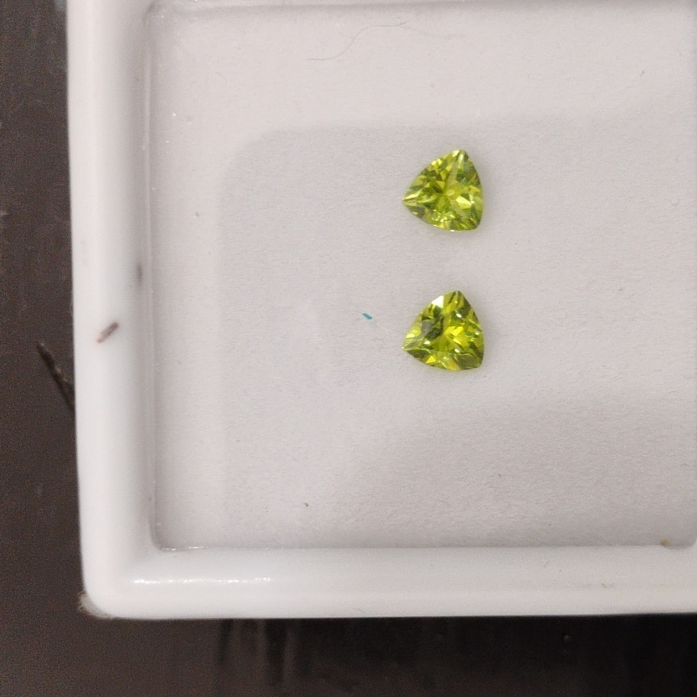 Peridot 0.86 Carats